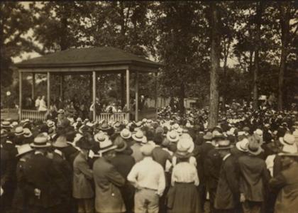 Eugene Debs speaking in Canton, Ohio, June 16, 1918.
