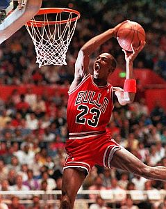 Michael Jordan at slam dunk contest. (1987)